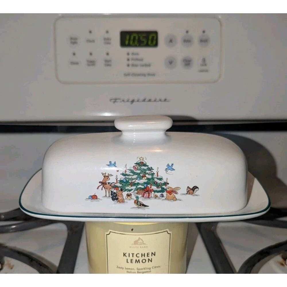 Vintage Woodland Creatures Christmas Smooth Butter Dish &‎ Lid Ming Pao